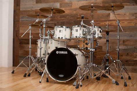 YAMAHA MAPLE CUSTOM ABSOLUTE NOUVEAU 6 PIECE DRUM KIT, WHITE MICA (PRE – Drumazon