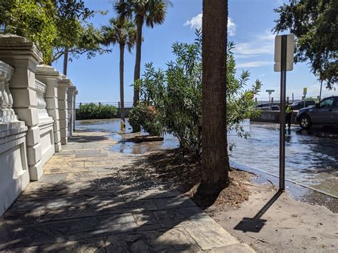 Charleston sees major coastal flooding due to King Tide and sea level ...