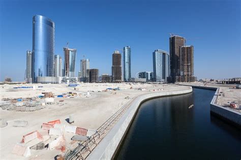 Construction Site in Abu Dhabi Stock Photo - Image of reem, dhabi: 50022504