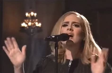 MUSIC / VIDEO: Adele - "Hello" (live on 'SNL') - NEWS | BANDMINE.COM