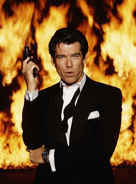 James Bond Suit Pierce Brosnan