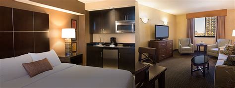 Las Vegas Hotel Off The Strip | Carriage House Las Vegas