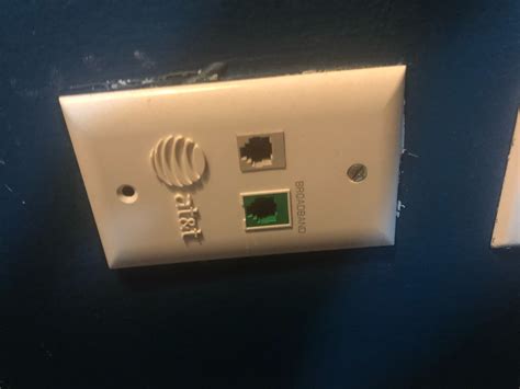 Is this a Ethernet port? : r/techsupport