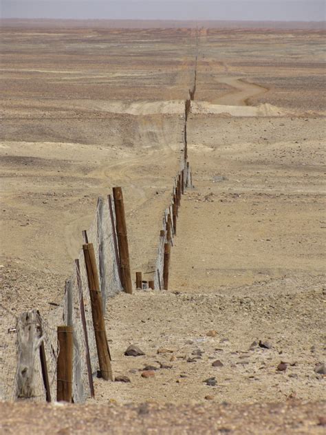 Dingo Fence – Mount Barry, Australia - Atlas Obscura