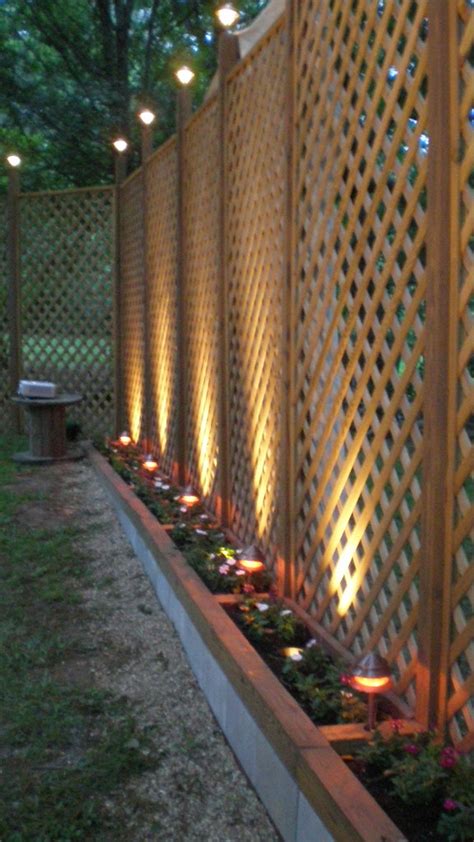 Back lattice divider lit | Not a back fence, a divider. My b… | Flickr