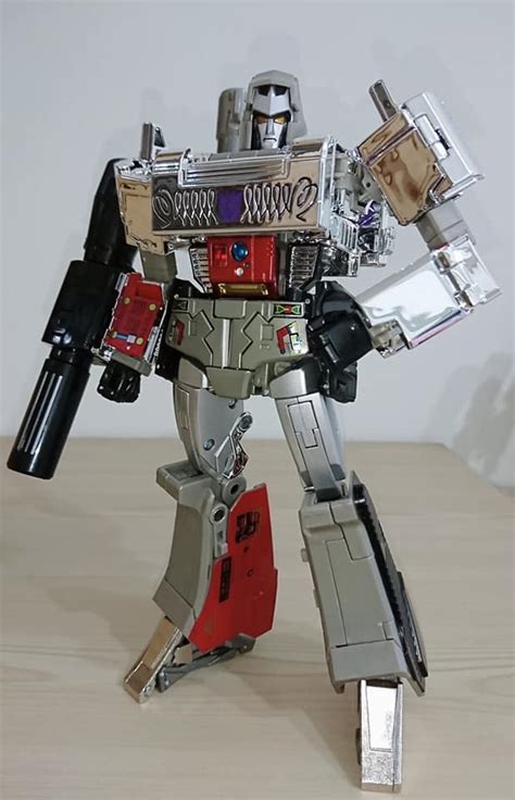 Takara Tomy Masterpiece MP-36+ Megatron (G1 Toy Color Version) In-Hand ...