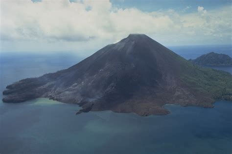 Global Volcanism Program | Banda Api