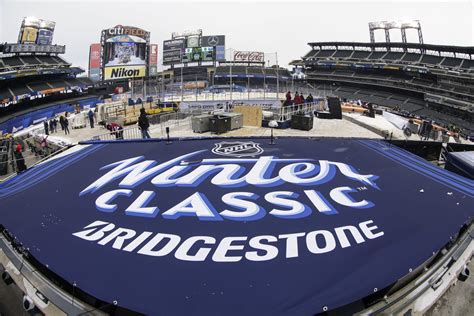 15 venues that should host a future NHL Winter Classic