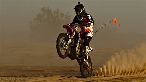 Dirt Bike Doing Wheelies Wallpapers - Wallpaper Cave