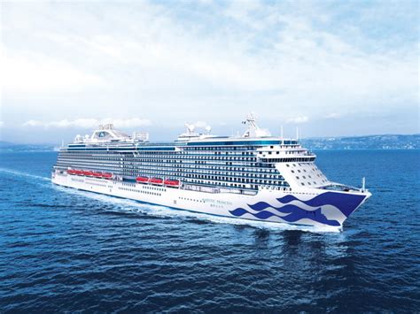 Majestic Princess Photos on iCruise.com