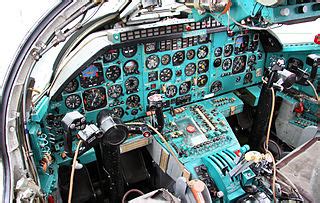 File:Cockpit of Tupolev Tu-22M3.jpg - Wikimedia Commons