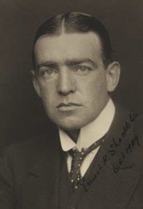 8 Interesting Facts about Ernest Shackleton - FactsKing.com