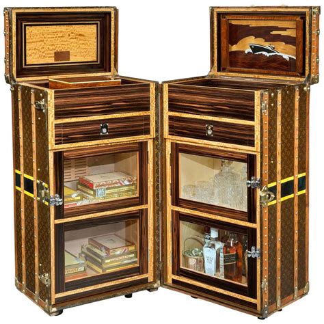 Louis Vuitton Furniture: Trunks, Luggage & More - 209 For Sale at 1stdibs