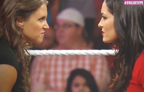 Diva Dirt Hype: Stephanie McMahon vs. Brie Bella (SummerSlam 2014 ...