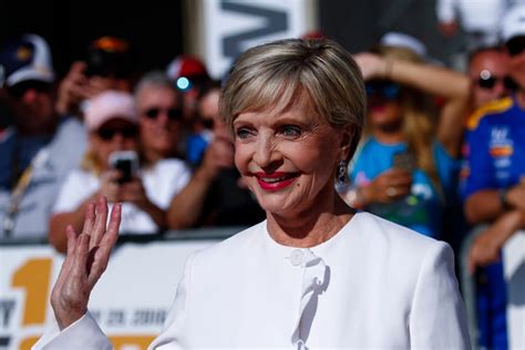 Brady Bunch Star Florence Henderson Dies at 82