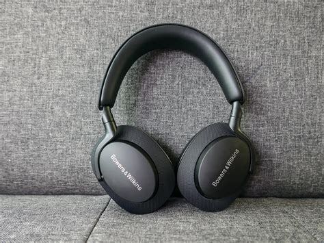 Bowers & Wilkins Px7 S2 review: Headphones with luxurious finish ...