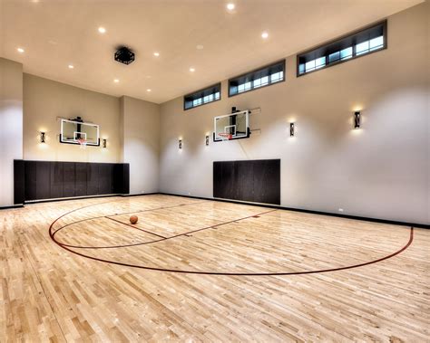 Indoor basketball court | Basketbol sahası, Basketbol yatak odası ...