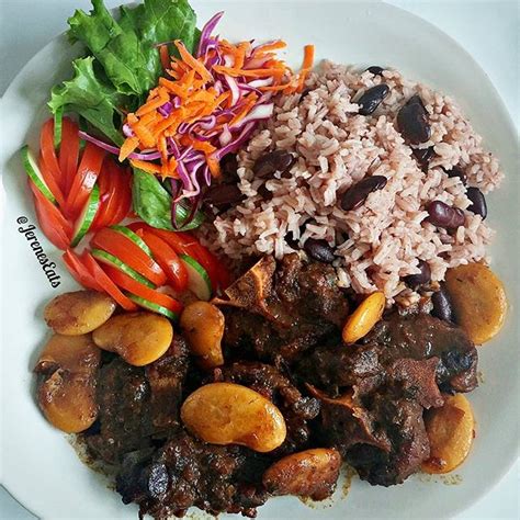 Jamaican Oxtail Rice And Peas Recipe