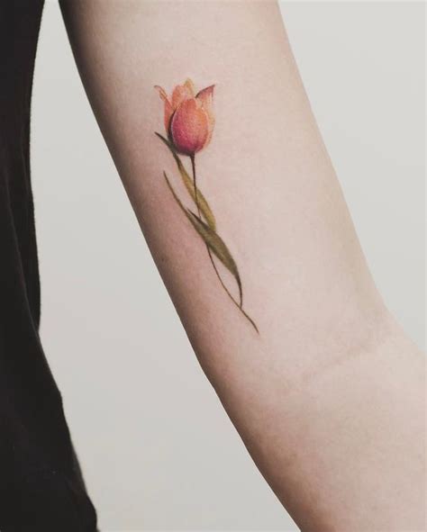 Tulip Tattoo Ideas That Will Make Your Body Even More Attractive🌷