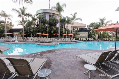 Marriott Marquis San Diego Marina Pool Pictures & Reviews - Tripadvisor