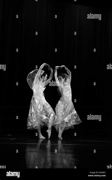 Butoh dance Performance Stock Photo - Alamy