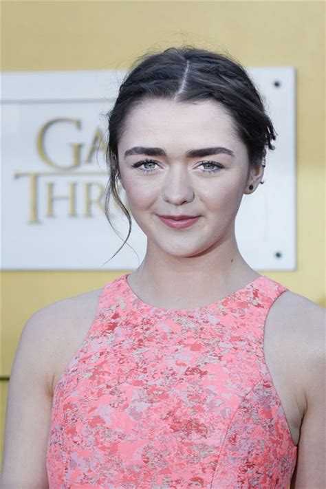 Maisie Williams - Game of Thrones SEason 5 US Premiere in San Francisco • CelebMafia