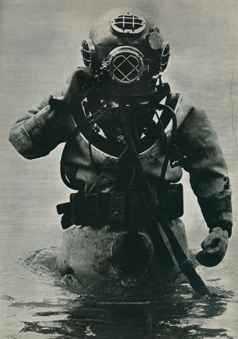 deep sea diver | Diver art, Deep sea diver, Deep sea diving