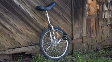 What Is The Trick To Riding A Unicycle? Tips To Ride A Unicycle 2025