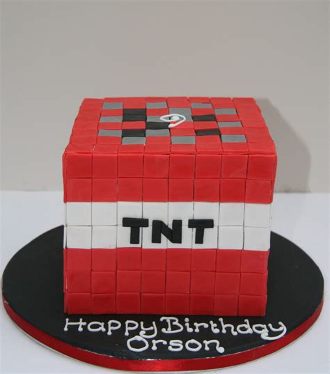 Minecraft TNT Cake – Etoile Bakery