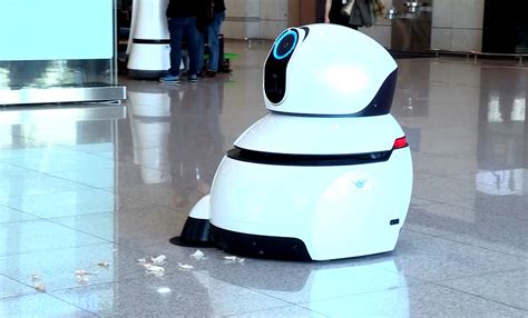 LG AIRPORT ROBOTS TAKE OVER KOREA’S LARGEST AIRPORT | LG Newsroom