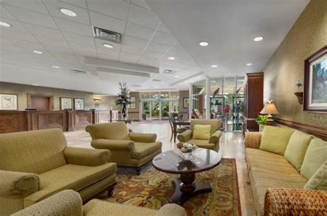 Embassy Suites Destin FL | Comfort and Convenience