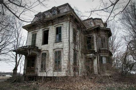 Eastern Iowa | Maison hantée, Vieilles maisons abandonnées, Lieux hantés