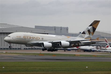 Etihad Airways Fleet Airbus A380-800 Details and Pictures