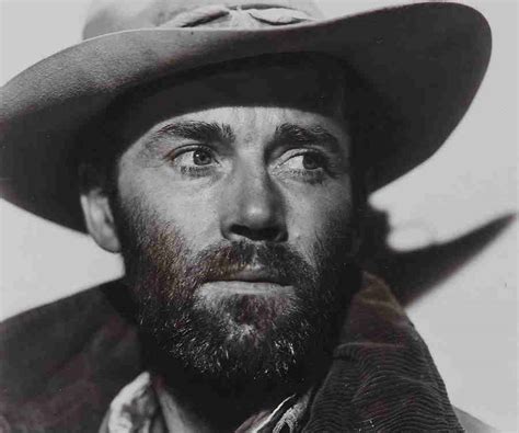 Henry Fonda Biography - Facts, Childhood, Family Life & Achievements