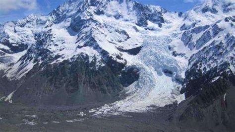 Southern Alps glaciers reducing rapidly