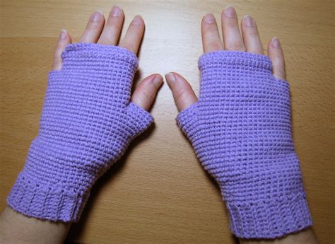 Hand warmers | A crochet project for the cooler months. Inst… | Flickr
