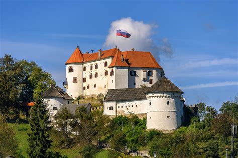 Summer in Velenje, castle Velenje | I feel Slovenia