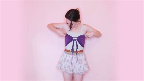 Check Out These Cute DIY No-sew T-shirt Cutting Ideas | Upstyle