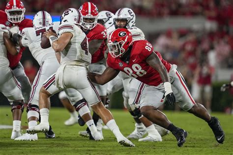 5 Georgia Bulldogs selected in top 40 of NFL mock draft