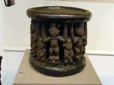 File:African stool, World Museum Liverpool (1).JPG - Wikimedia Commons