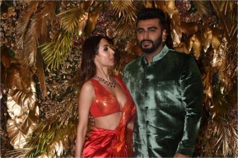 Arjun Kapoor, Malaika Arora Stun as They Pose Together at Armaan-Anissa ...