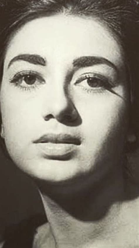 Babita Kapoor Wiki, Age, Husband, Children, Family, Biography & More ...