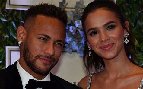 Bruna Marquezine annonce sa séparation d’avec Neymar - Le Parisien