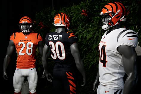 In with the New (Stripes): Reviewing the Bengals’ new uniforms - Cincy Jungle