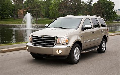 2009 Chrysler Aspen Hybrid - Photo Gallery - Motor Trend