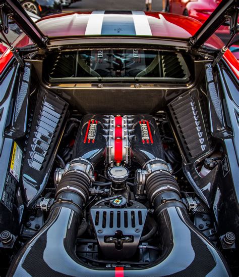 Ferrari 458 Speciale engine www.v12media.ch Engineering, Cars, Vehicles ...