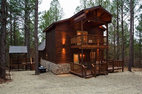 Hillside Hideaway Cabin in Broken Bow, OK - Sleeps 4+ - Hidden Hills Cabins