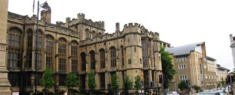 University of Bristol: Courses, Costs and Application Information | Foreign Students