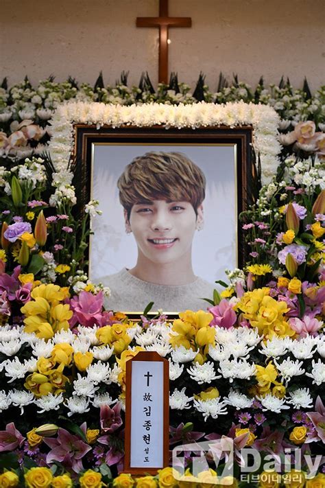 Media Reveals Photos Of Jonghyun Funeral Hall | Daily K Pop News