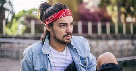 15 Must-Have Stylish Bandanas for Men in 2024